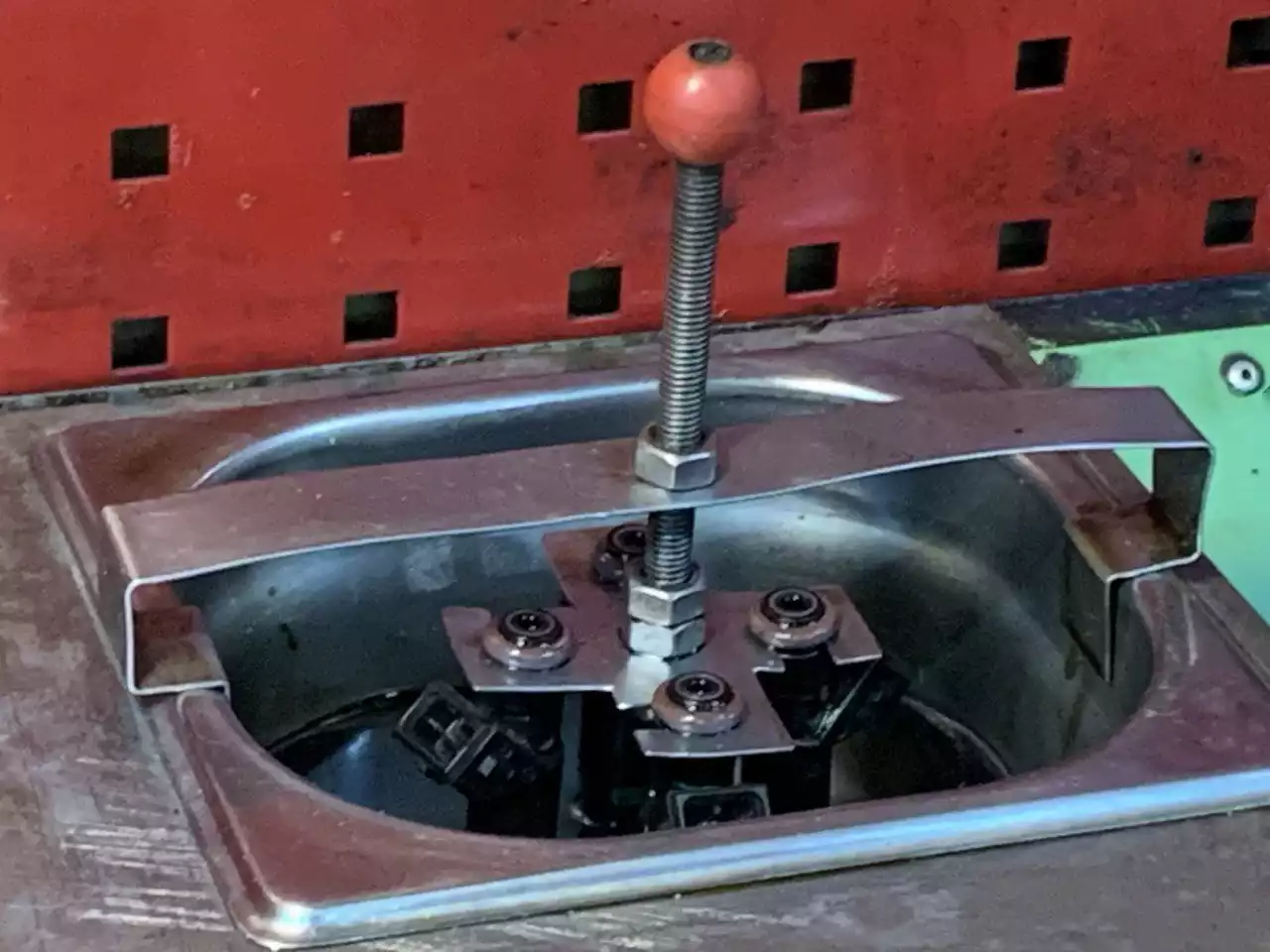 Пример работы по ультразвуковой чистке форсунок в автосервисе Injector.UA Киев